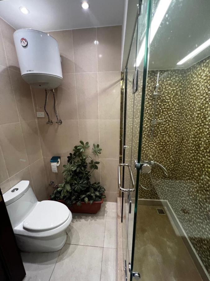 Luxury Flat With Garden And Private Entrance شقة فاخرة بحديقة و مدخل خاص カイロ エクステリア 写真
