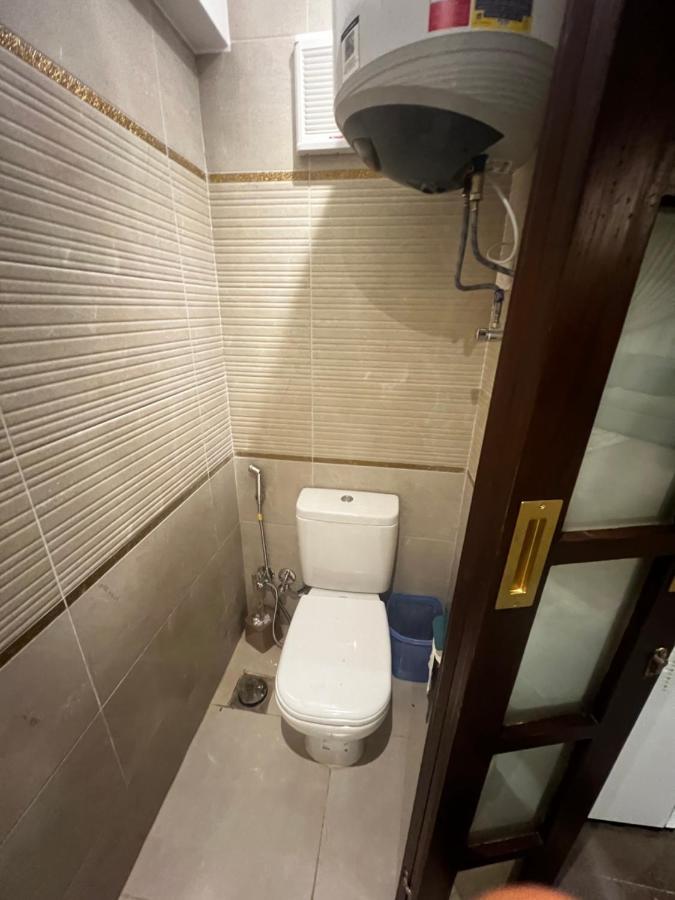 Luxury Flat With Garden And Private Entrance شقة فاخرة بحديقة و مدخل خاص カイロ エクステリア 写真
