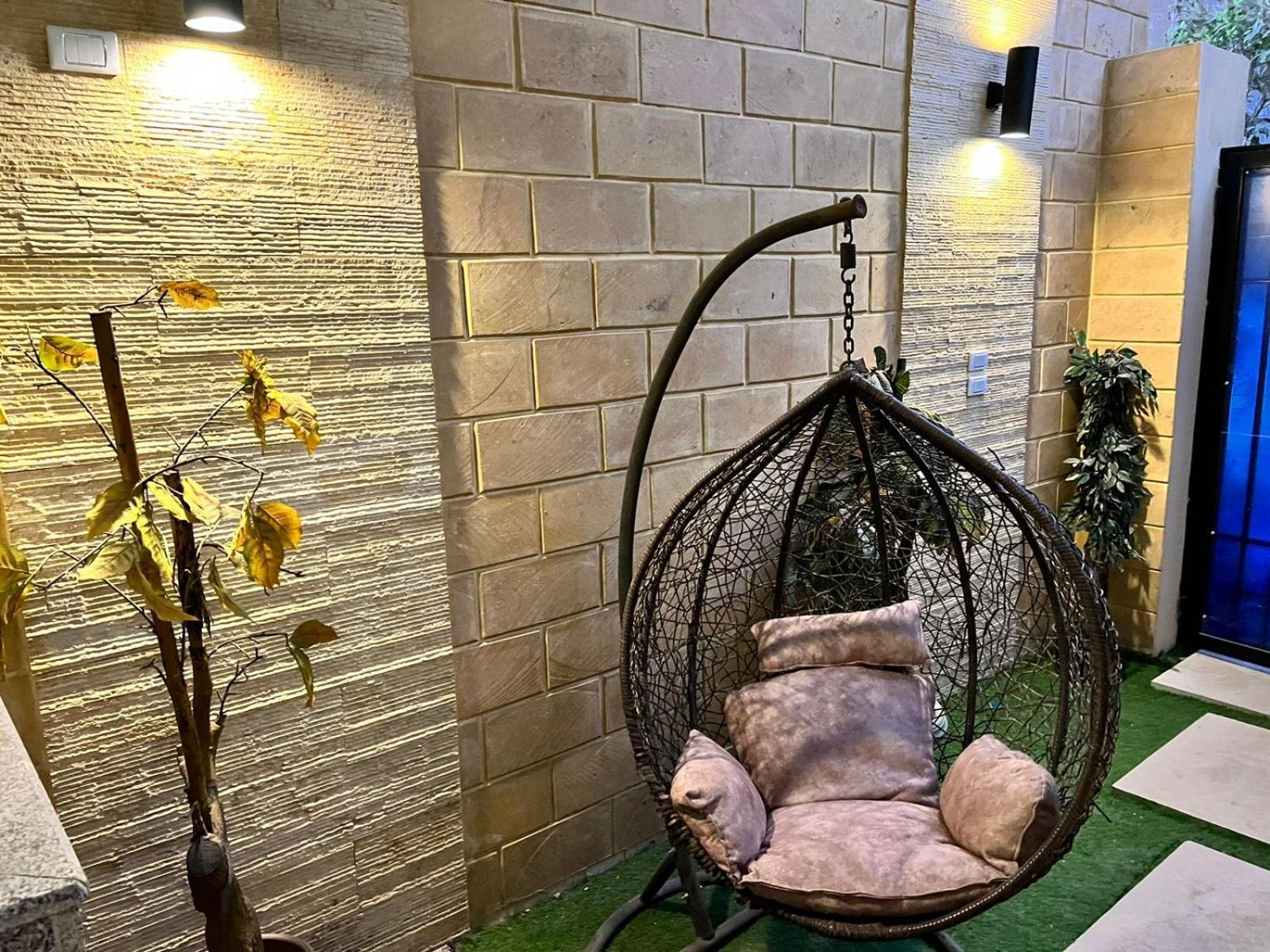 Luxury Flat With Garden And Private Entrance شقة فاخرة بحديقة و مدخل خاص カイロ エクステリア 写真